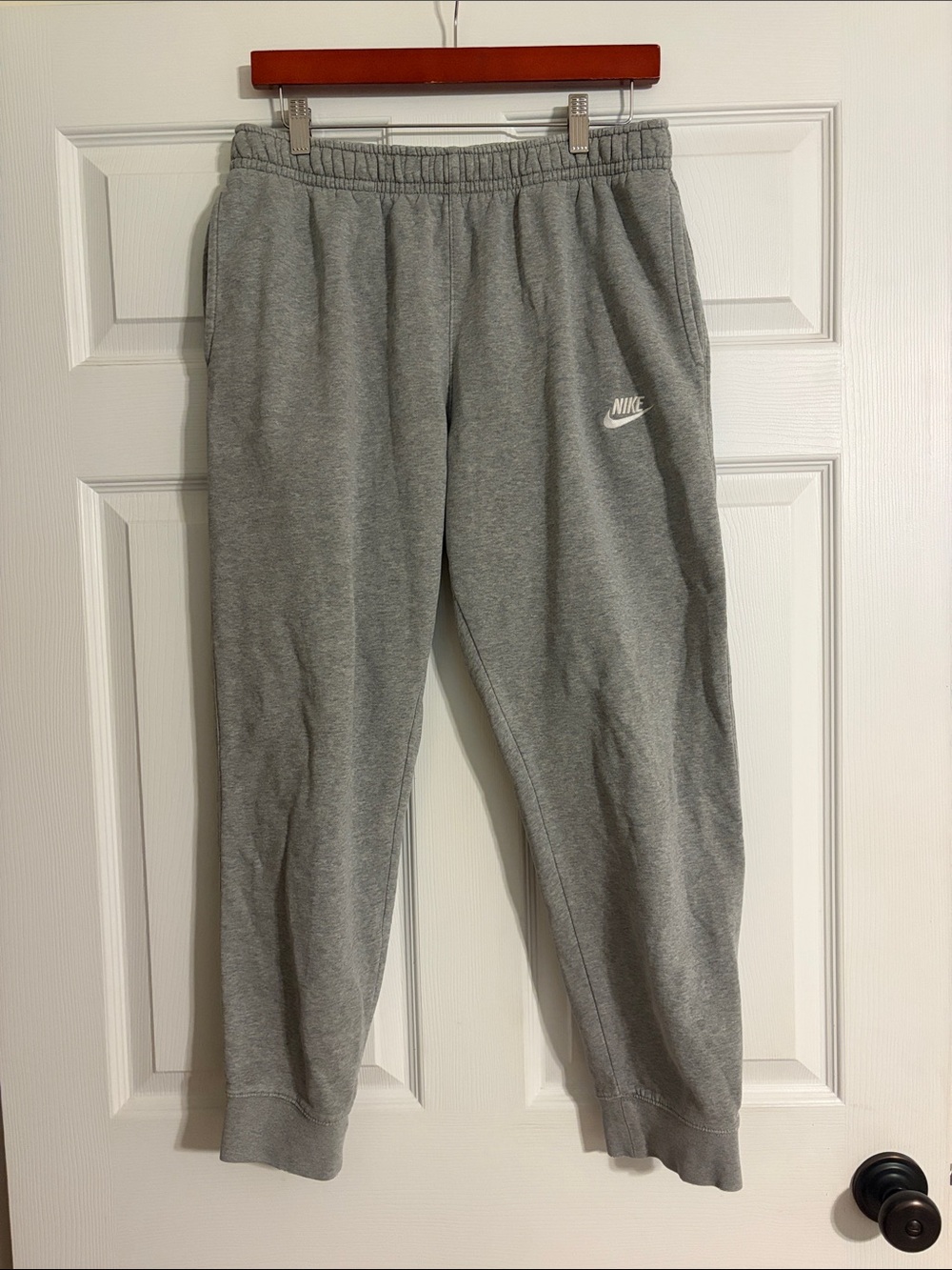 Nike Men's Sportswear Club Fleece Joggers Grey Size Large